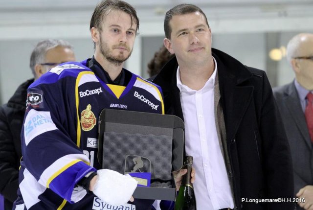 Photo hockey reportage Finale Conti Cup : Du sérieux, de l’envie, le titre et l’euphorie.