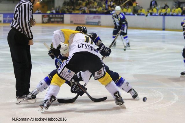 Photo hockey reportage Finale Conti Cup : Du sérieux, de l’envie, le titre et l’euphorie.