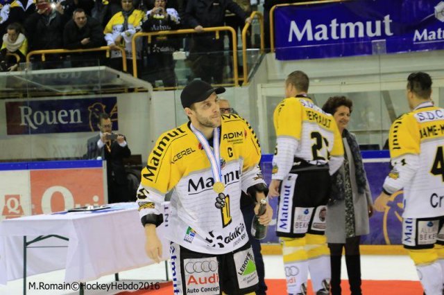 Photo hockey reportage Finale Conti Cup : Du sérieux, de l’envie, le titre et l’euphorie.