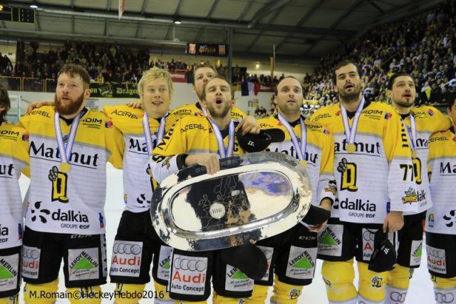 Photo hockey reportage Finale Conti Cup : Du sérieux, de l’envie, le titre et l’euphorie.