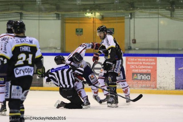 Photo hockey match Rouen - Grenoble  le 22/01/2016