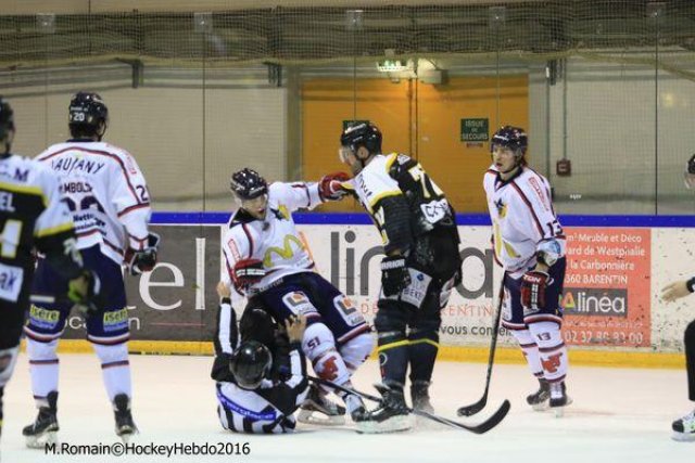 Photo hockey match Rouen - Grenoble  le 22/01/2016
