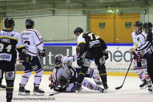Photo hockey match Rouen - Grenoble  le 22/01/2016