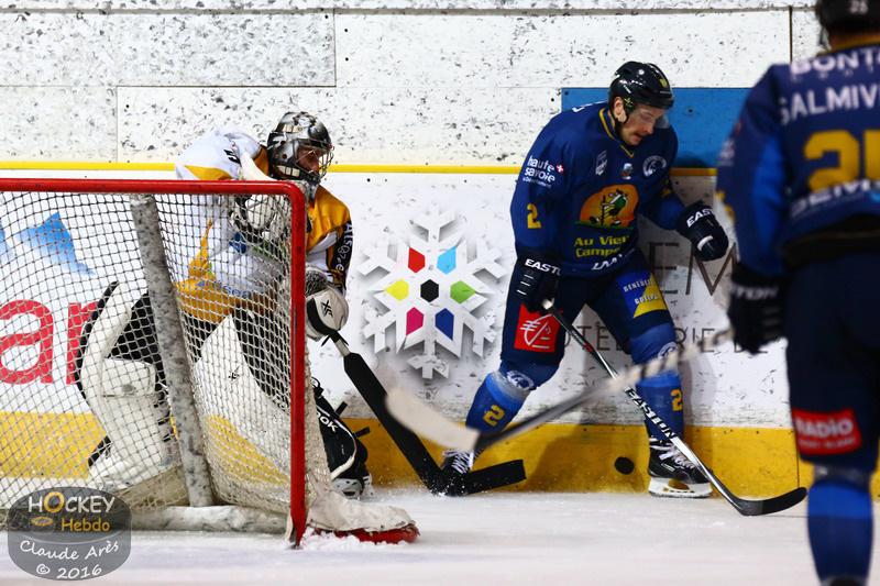 Chamonix  4 - 1 Strasbourg 
