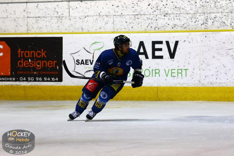 Chamonix  4 - 1 Strasbourg 