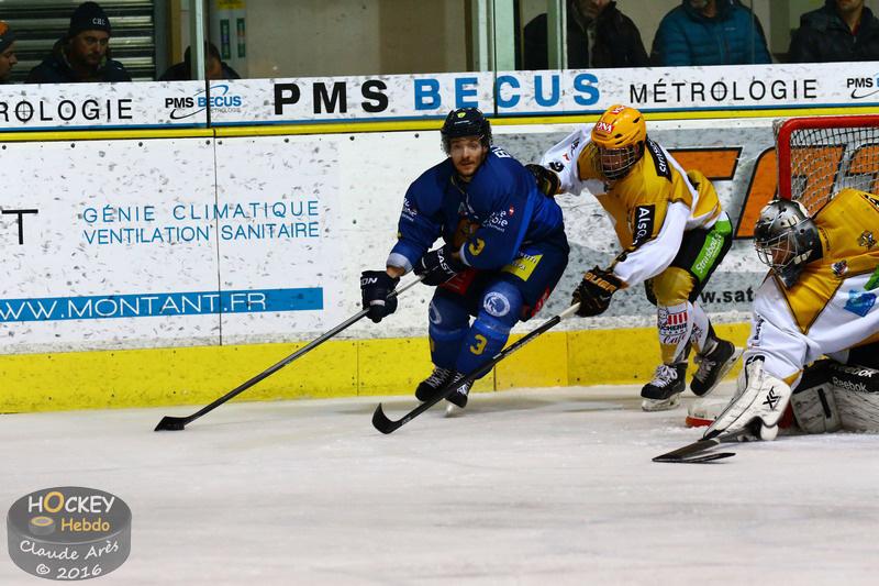 Chamonix  4 - 1 Strasbourg 