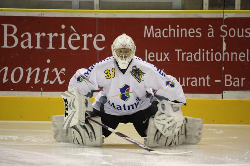 Chamonix  3 - 4 Rouen