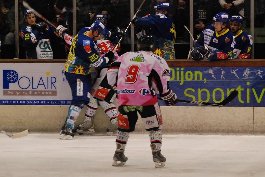Dijon  4 - 11 Amiens 