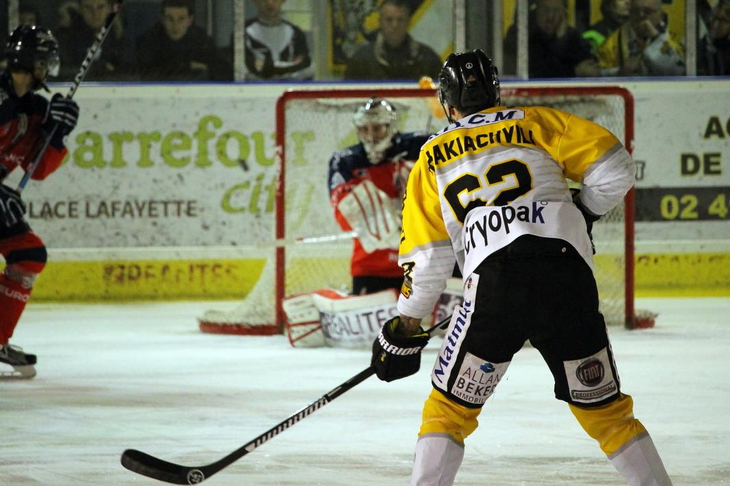 Angers  2 - 4 Rouen