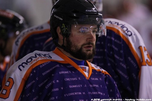 Photo hockey match Clermont-Ferrand - Courbevoie  le 09/04/2016