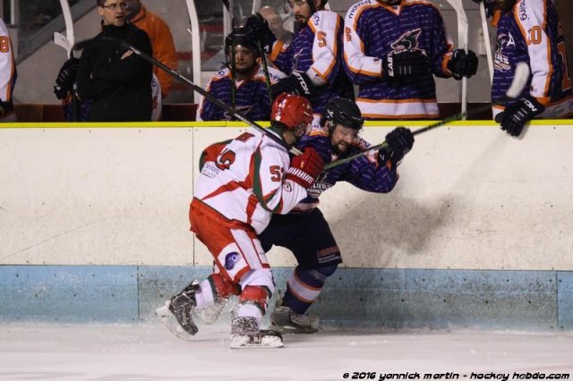 Photo hockey match Clermont-Ferrand - Courbevoie  le 09/04/2016