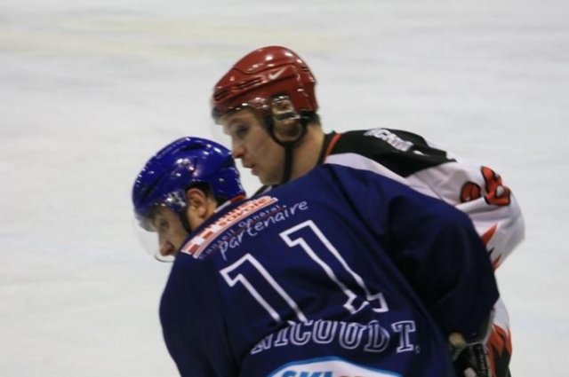 Photo hockey match Mont-Blanc - Neuilly/Marne le 27/01/2009