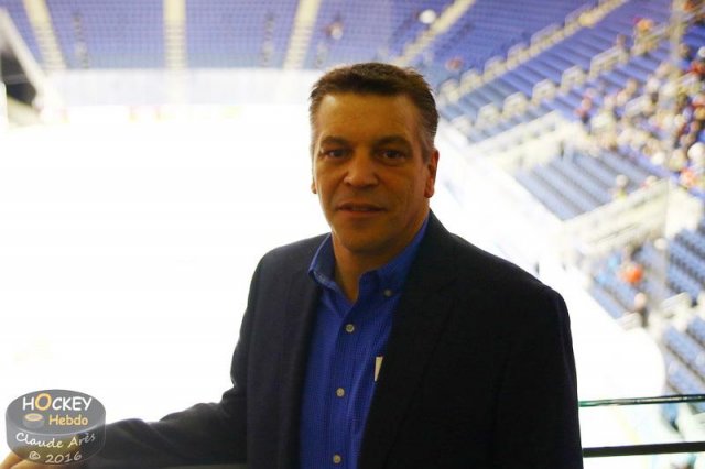 Photo hockey reportage Rencontre avec Patrick DOM - DG du Tournoi International Peewee de Québec