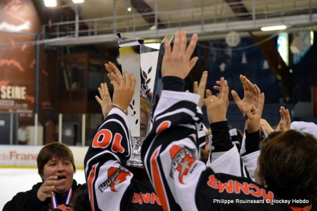 Photo hockey reportage Les Bisonnes remportent la Coupe de France
