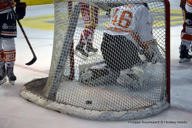 Photo hockey reportage Les Ducs déjouent le Gamyo