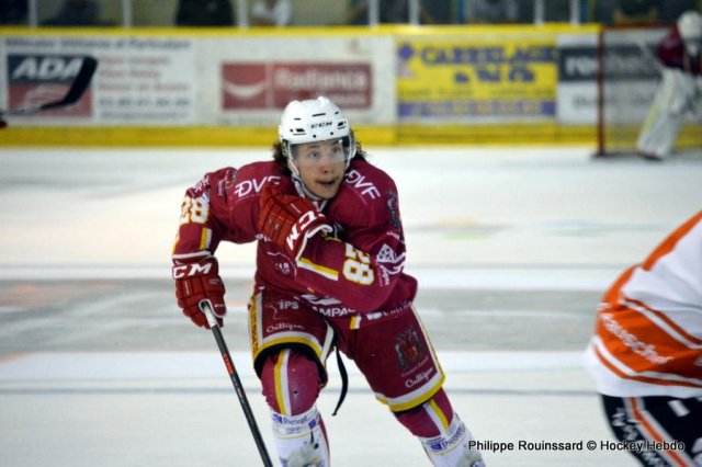Photo hockey reportage Les Ducs déjouent le Gamyo