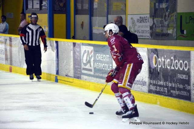 Photo hockey reportage Les Ducs déjouent le Gamyo