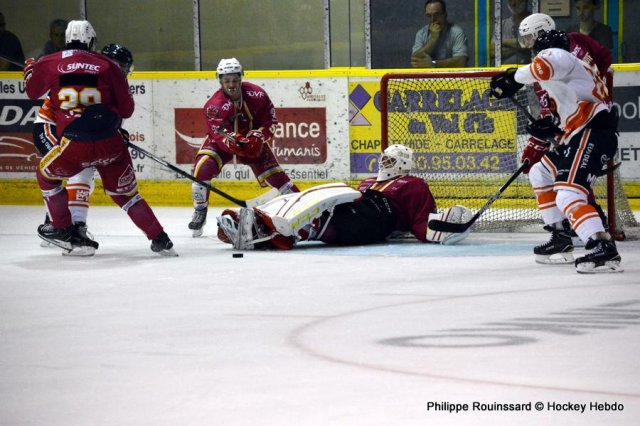 Photo hockey reportage Les Ducs déjouent le Gamyo