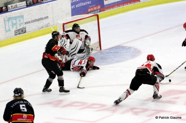 Photo hockey match Nice - Neuilly/Marne le 03/09/2016