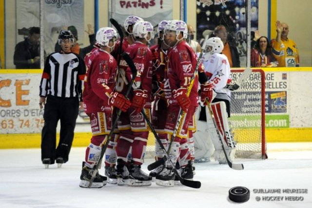 Photo hockey reportage Les premières étoiles pour le DHC.