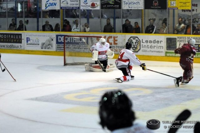 Photo hockey reportage Les premières étoiles pour le DHC.