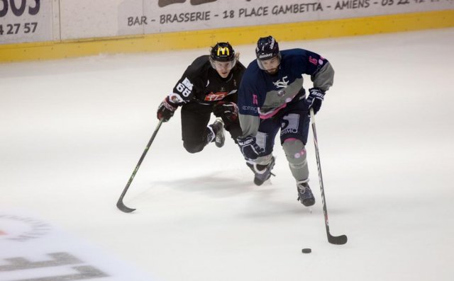 Photo hockey match Amiens  - Angers  le 06/09/2016