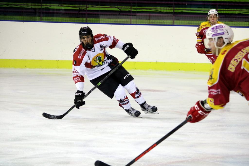 Dijon  3 - 1 Chamonix / Morzine