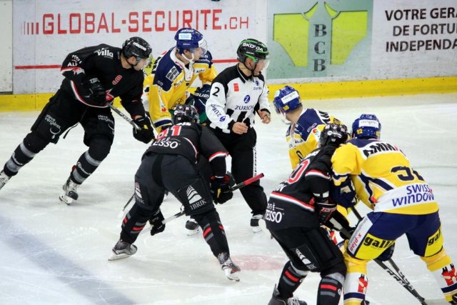 Photo hockey reportage NLB: Le HC Red Ice d’une courte tête