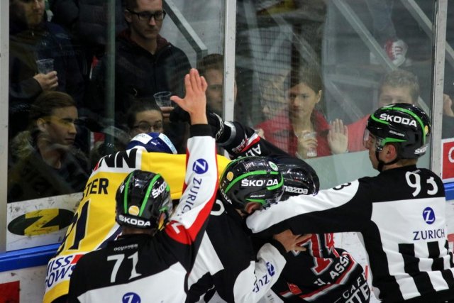 Photo hockey reportage NLB: Le HC Red Ice d’une courte tête