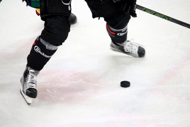Photo hockey reportage NLB: Le HC Red Ice d’une courte tête