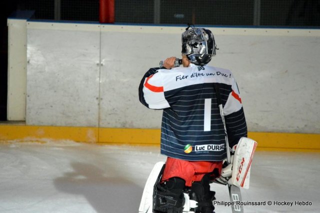 Photo hockey reportage Triomphe au Trophée Jeunes Talents