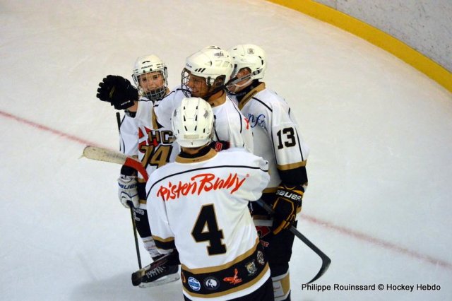 Photo hockey reportage Triomphe au Trophée Jeunes Talents
