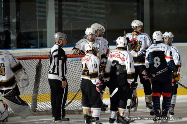 Photo hockey reportage Triomphe au Trophée Jeunes Talents