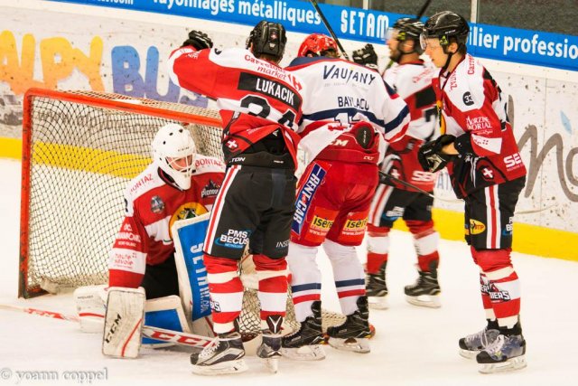 Photo hockey match Chamonix / Morzine - Grenoble  le 22/11/2016