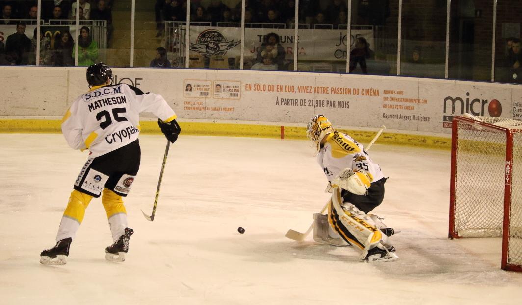 Angers  2 - 3 Rouen