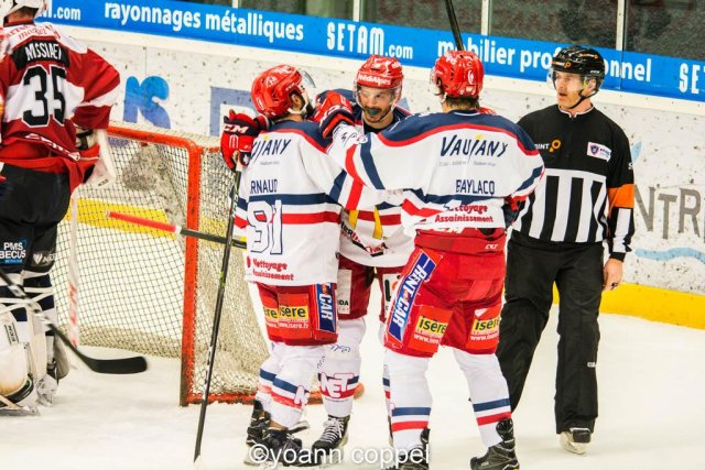 Photo hockey match Chamonix / Morzine - Grenoble  le 09/12/2016