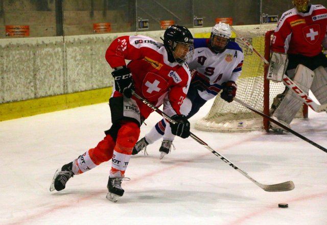 Photo hockey reportage ICHT: Résumé et photos de USA U17 - Suisse U17