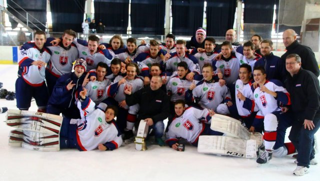 Photo hockey reportage ICHT: Résumé et photos de Slovaquie U17 - Russie U17