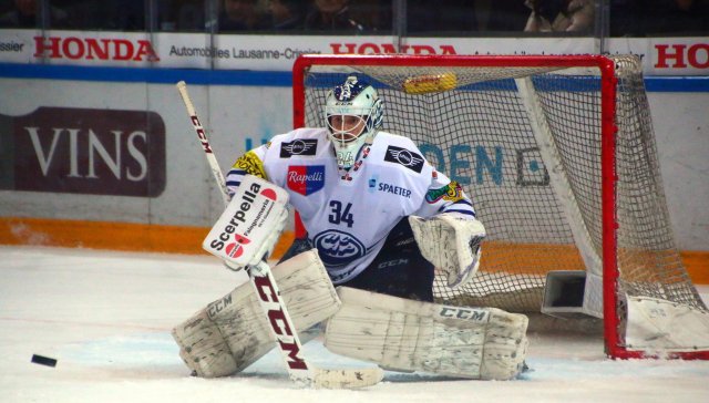 Photo hockey reportage NLA: Zuri n'a pas résisté
