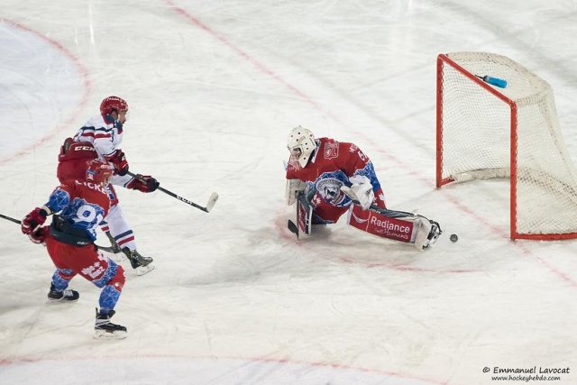 Photo hockey match Lyon - Grenoble  le 30/12/2016