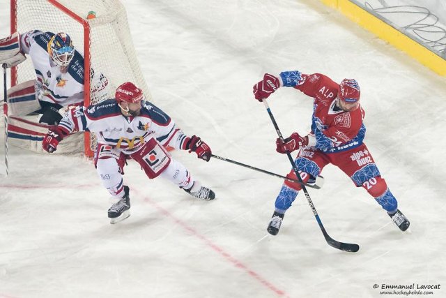 Photo hockey match Lyon - Grenoble  le 30/12/2016