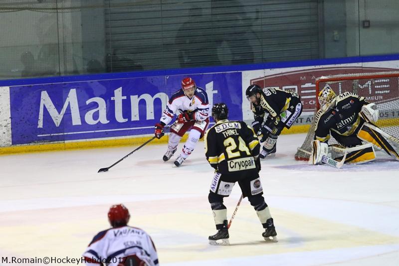 Rouen 0 - 2 Grenoble 