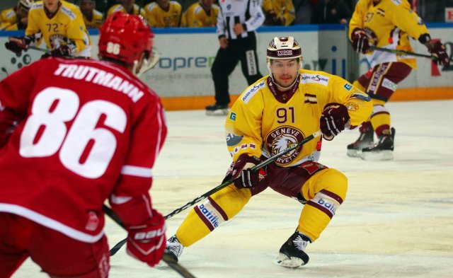 Photo hockey reportage NLA: Genève a tiré 23 fois...