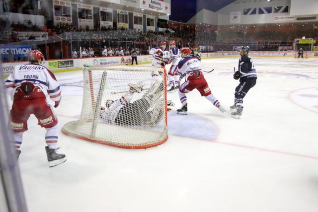 Photo hockey match Amiens  - Grenoble  le 04/03/2017