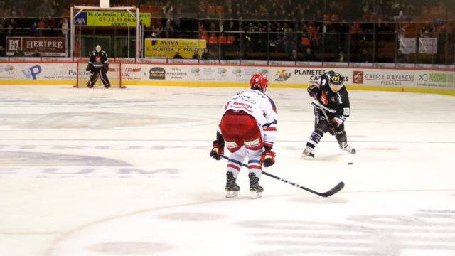 Photo hockey match Amiens  - Grenoble  le 04/03/2017