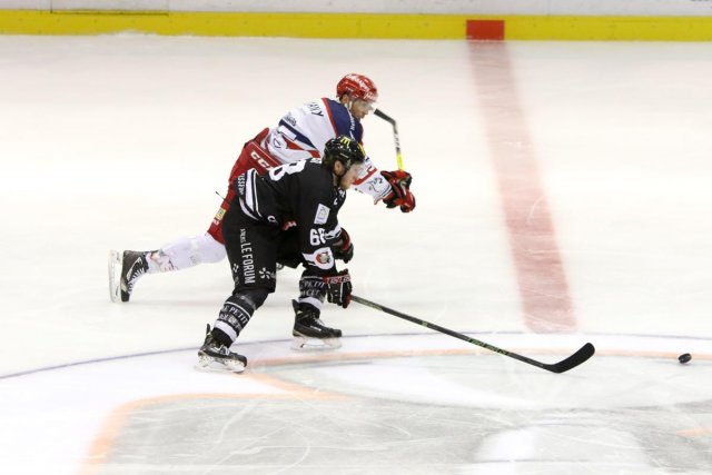 Photo hockey match Amiens  - Grenoble  le 05/03/2017