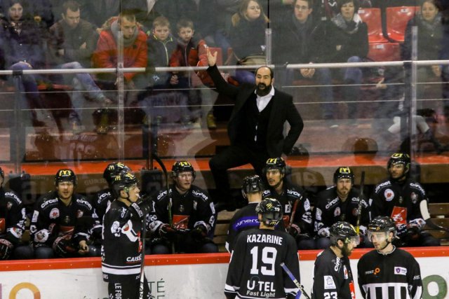 Photo hockey match Amiens  - Grenoble  le 05/03/2017