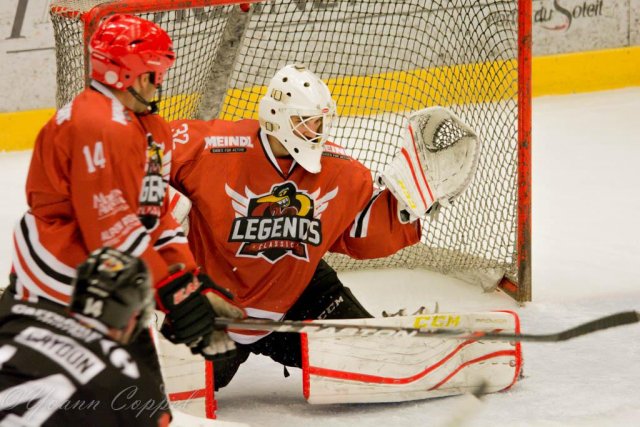 Photo hockey reportage Morzine honore ses légendes