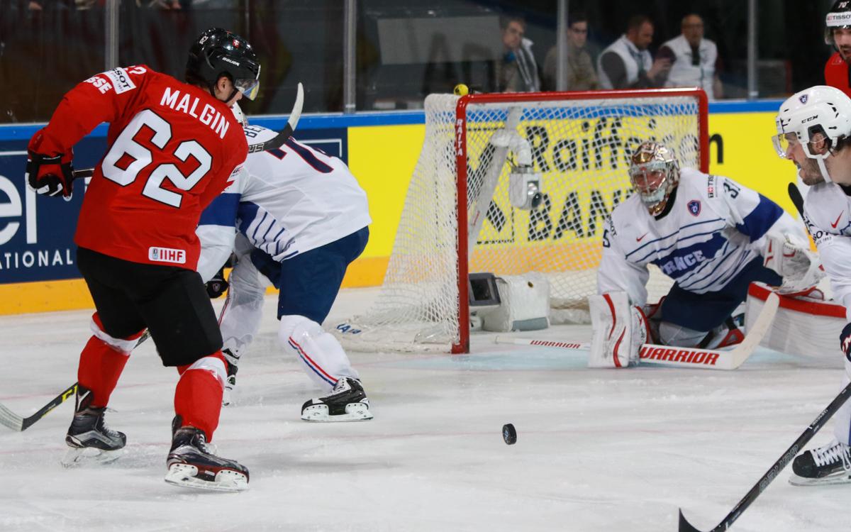 Switzerland 3 - 4 France