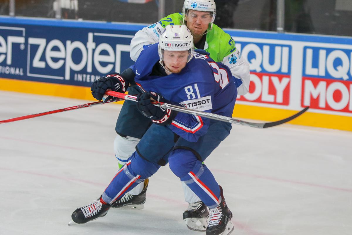 France 4 - 1 Slovenia